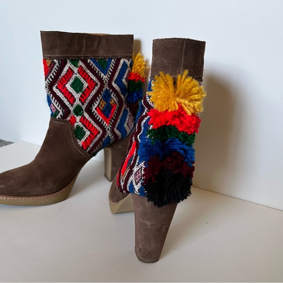 The cutest Anthropologie booties by Jasper & Jeera size 8 - Picture 7 of 7